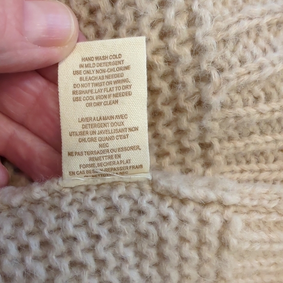 Free People Oversized Slouchy V-Neck Sweater Wool Alpaca Blush Size Medium EUC - Picture 10 of 11